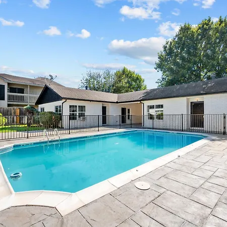 Modern & Spacious 1Br Haven Near Galleria